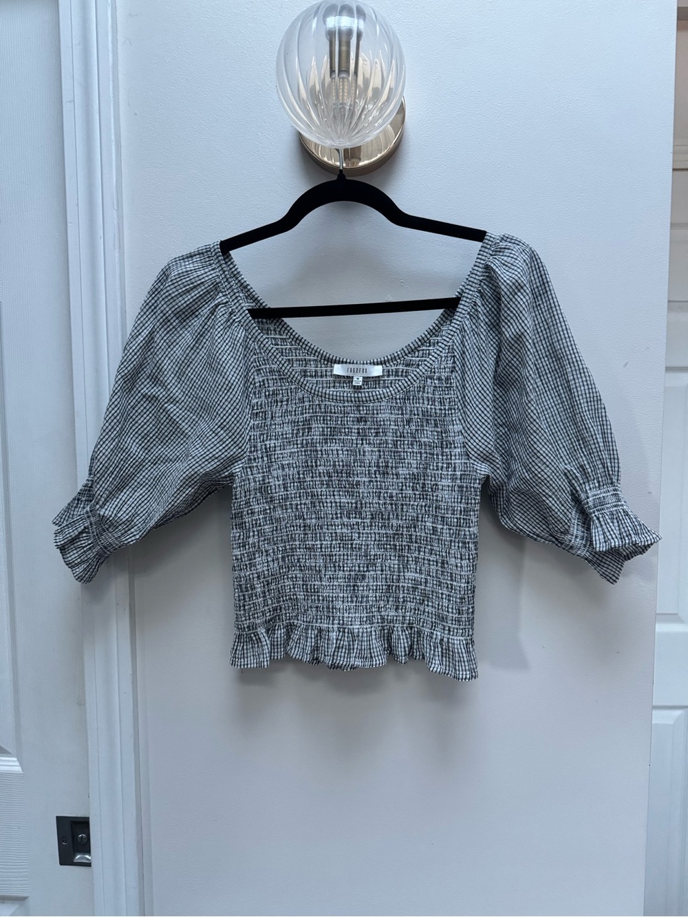 fun 2 fun Black & White Smocked Puff-Sleeve Crop Top